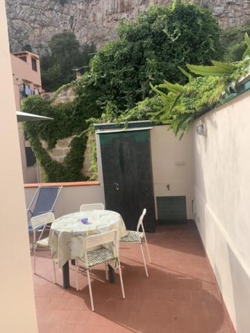 Ferienwohnung Monolocale I Delfini Mondello Exterior foto