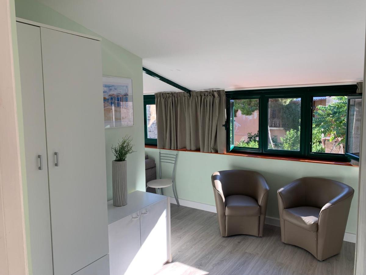Ferienwohnung Monolocale I Delfini Mondello Exterior foto
